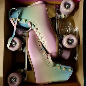 Impala Rollerskates Size 7 NIB